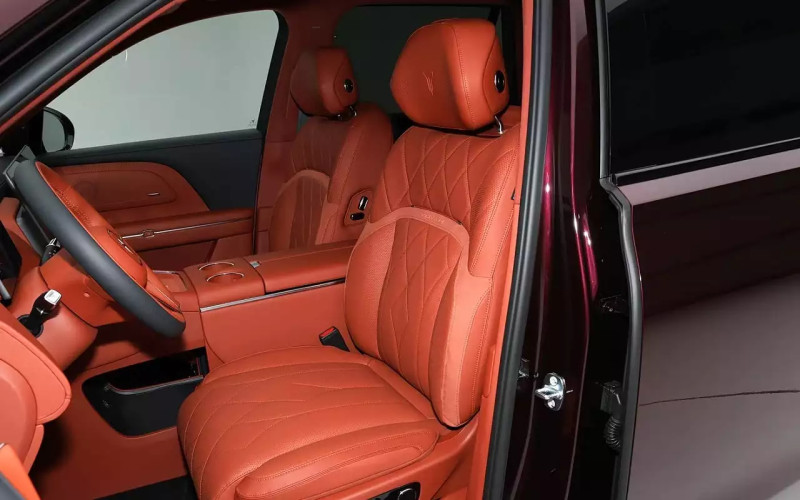 Новый кроссовер Voyah Taishan X8 доступен для предзаказа с ценой от 3,4 млн рублей