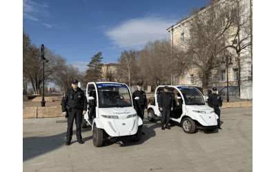 Оренбургские полицейские оснастились электрокарами для патрулирования