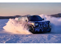 Появились первые официальные фотографии внедорожника Freelander