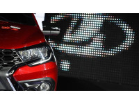 Премьера кроссовера Lada Azimut на выставке «Иннопром» в Ташкенте