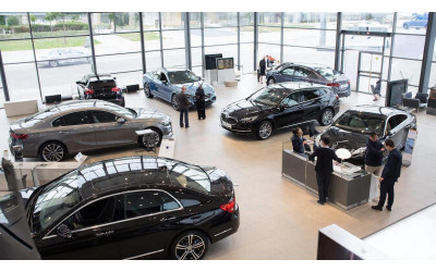 Продажи автомобилей в России упали на 20%