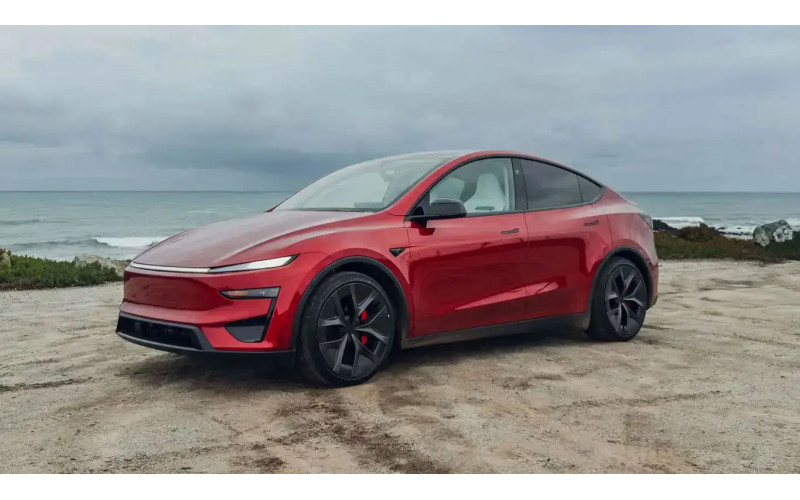 Прокачанные дворники: новшества для электрокаров Tesla