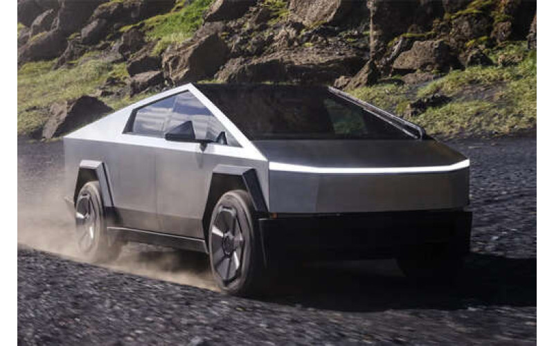 SpaceX приобрела 1279 Cybertruck для стимулирования продаж.