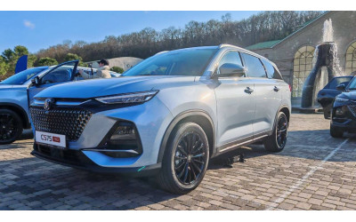 Старт продаж Changan CS75 Pro в России: цена от 2,86 млн рублей