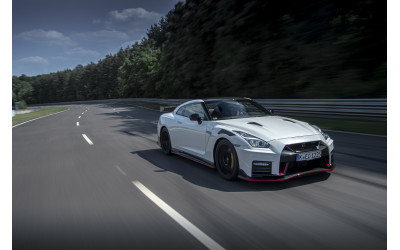 Суперкар Nissan GT-R возродят к 2030 году