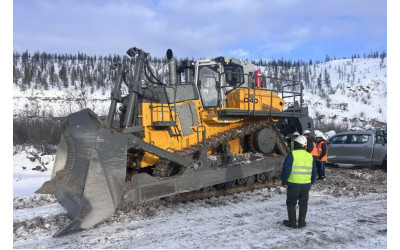 Супертяжелый бульдозер из Челябинска пройдет испытания на якутском прииске