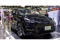 Tesla нанимает 1000 сотрудников на завод в Грюнхайде