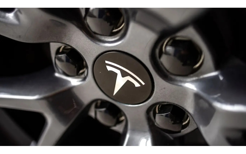 Tesla раскрывает планы по разработке нового компьютера для автопилота