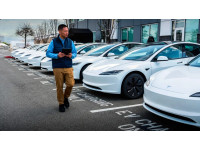 Tesla столкнулась с избытком автомобилей из-за расширения производства