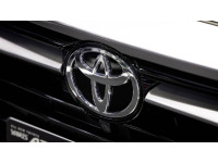 Toyota раскрыла секреты: обновленный bZ4X Touring с увеличенной дальностью движения!