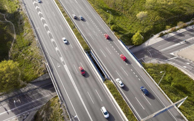 В России могут пересмотреть лимиты скорости: 130 км/ч не предел?