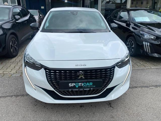 Peugeot 208, 2023, МКПП, пробег 33895 км