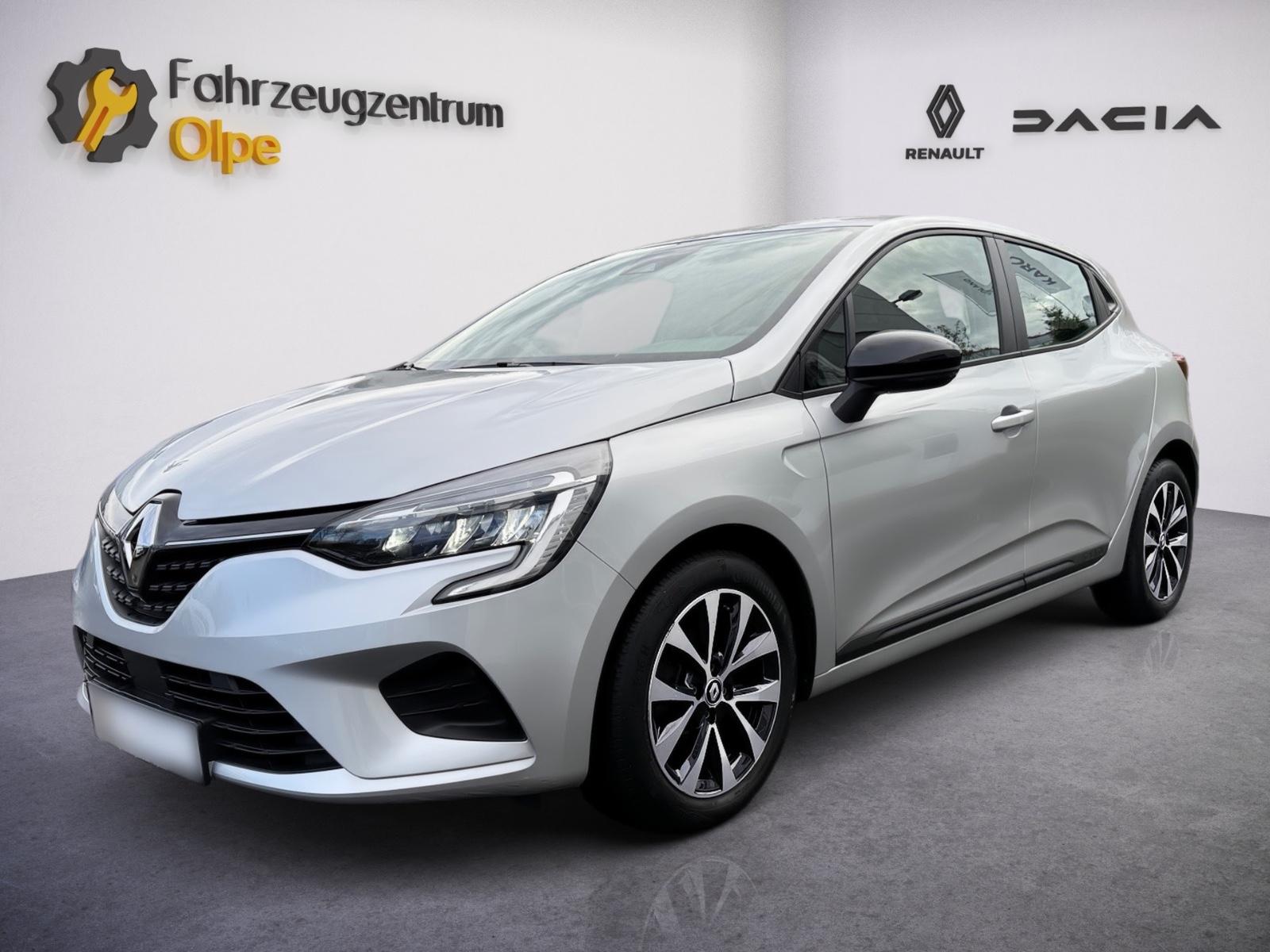 Renault Clio, 2022, МКПП, пробег 9398 км