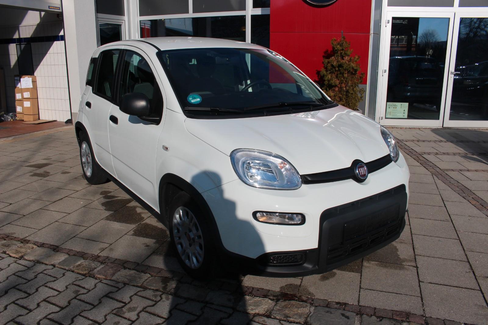 Fiat Panda, 2023, МКПП, пробег 7400 км