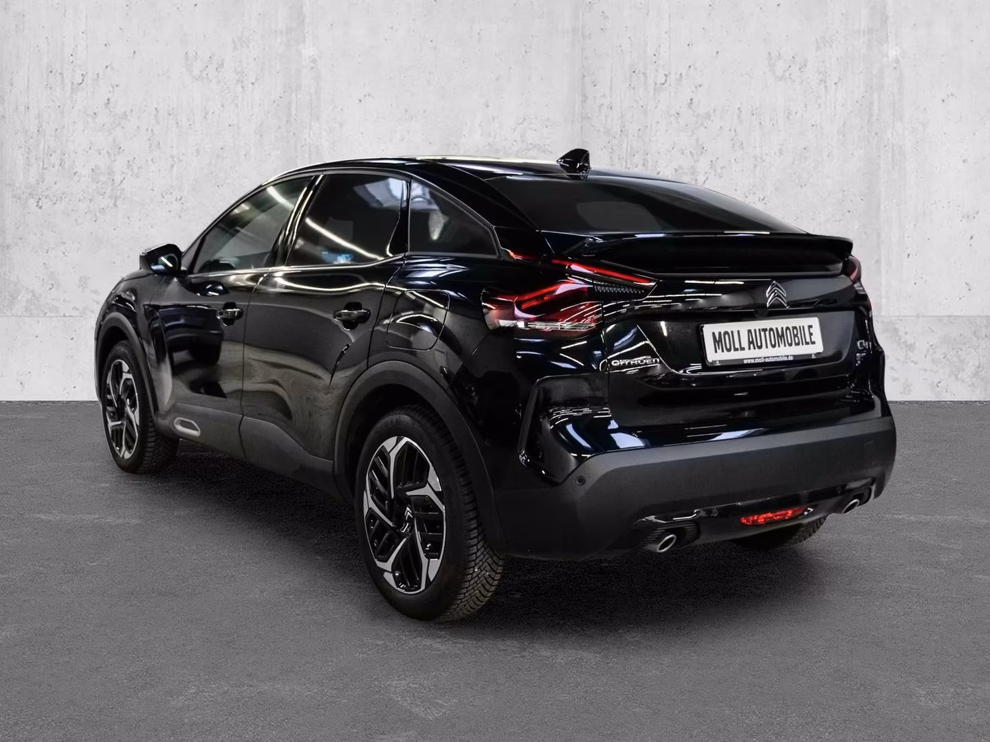 Citroën C4, 2023, МКПП, пробег 24925 км