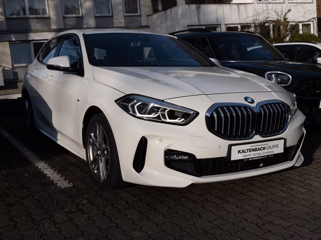 BMW 116, 2022, МКПП, пробег 61429 км