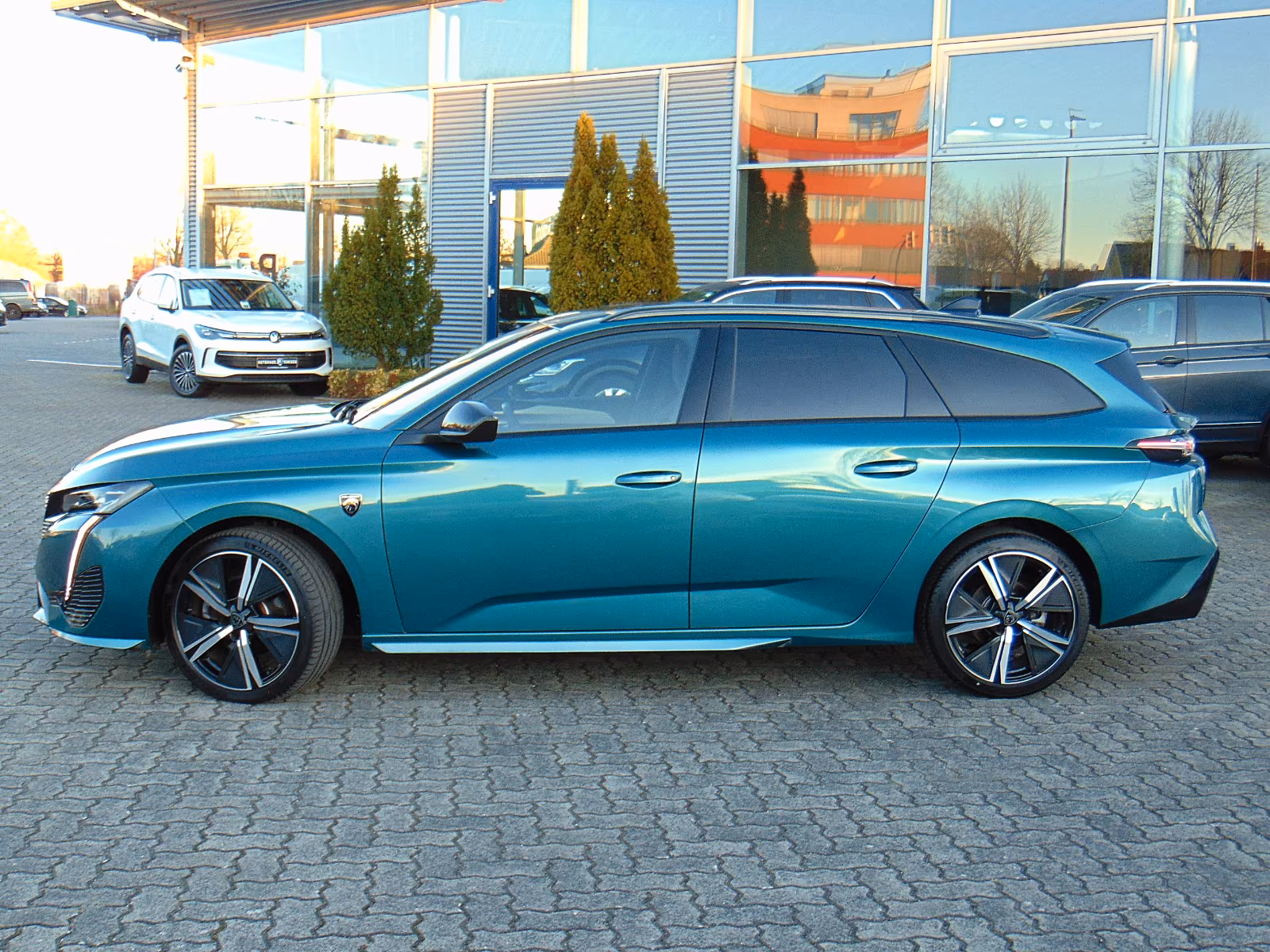 Peugeot 308, 2023, АКПП, пробег 12969 км