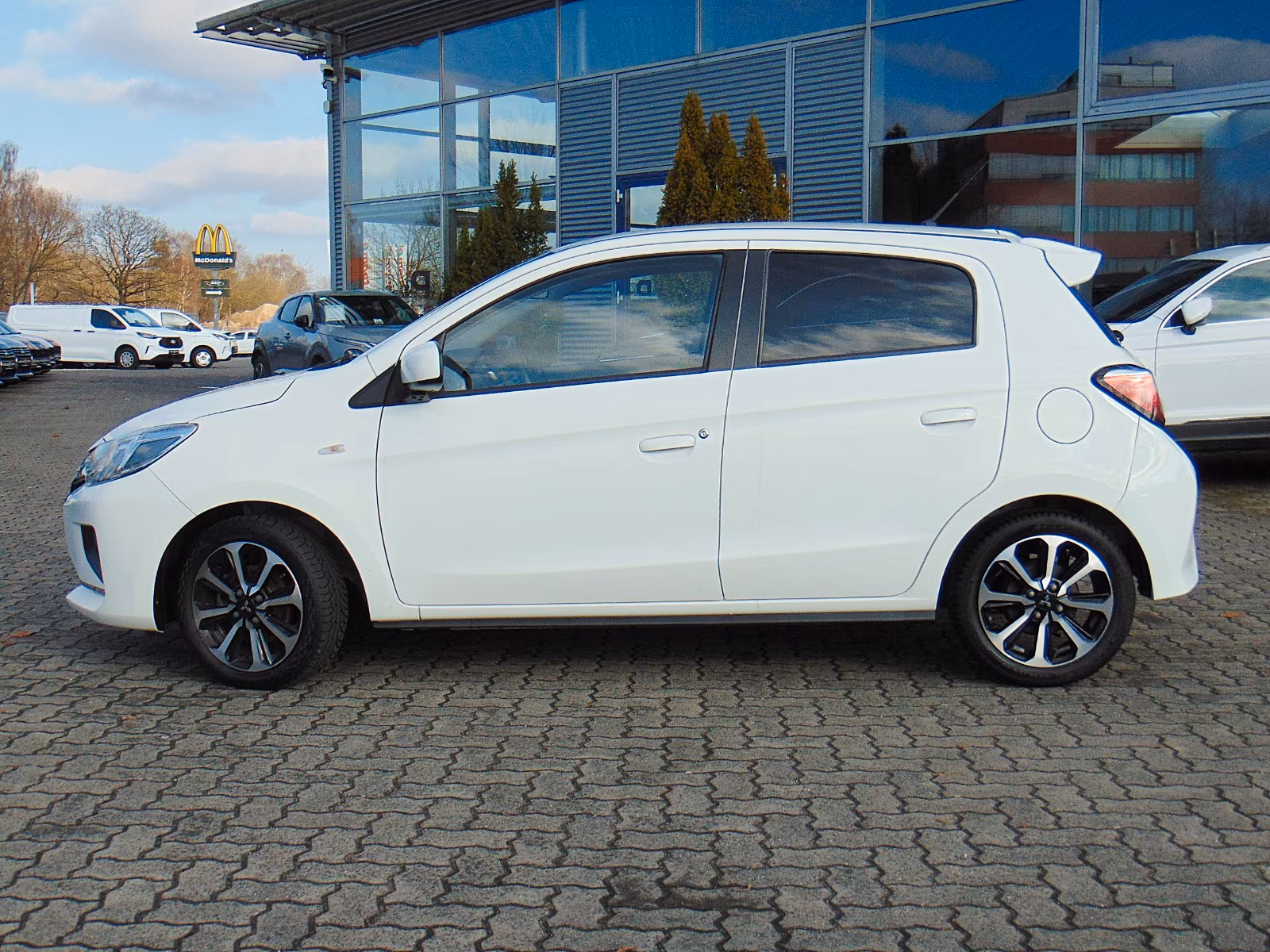 Mitsubishi Space, 2023, МКПП, пробег 63479 км