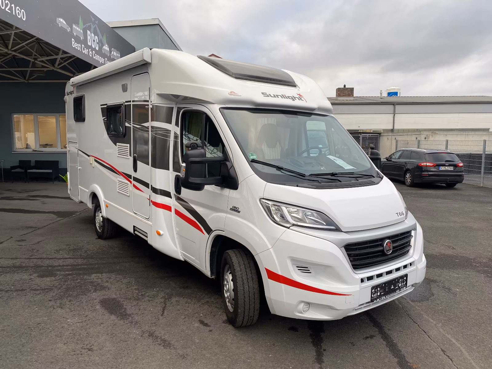 Автодом Sunlight T66, 2016, АКПП, пробег 41800 км