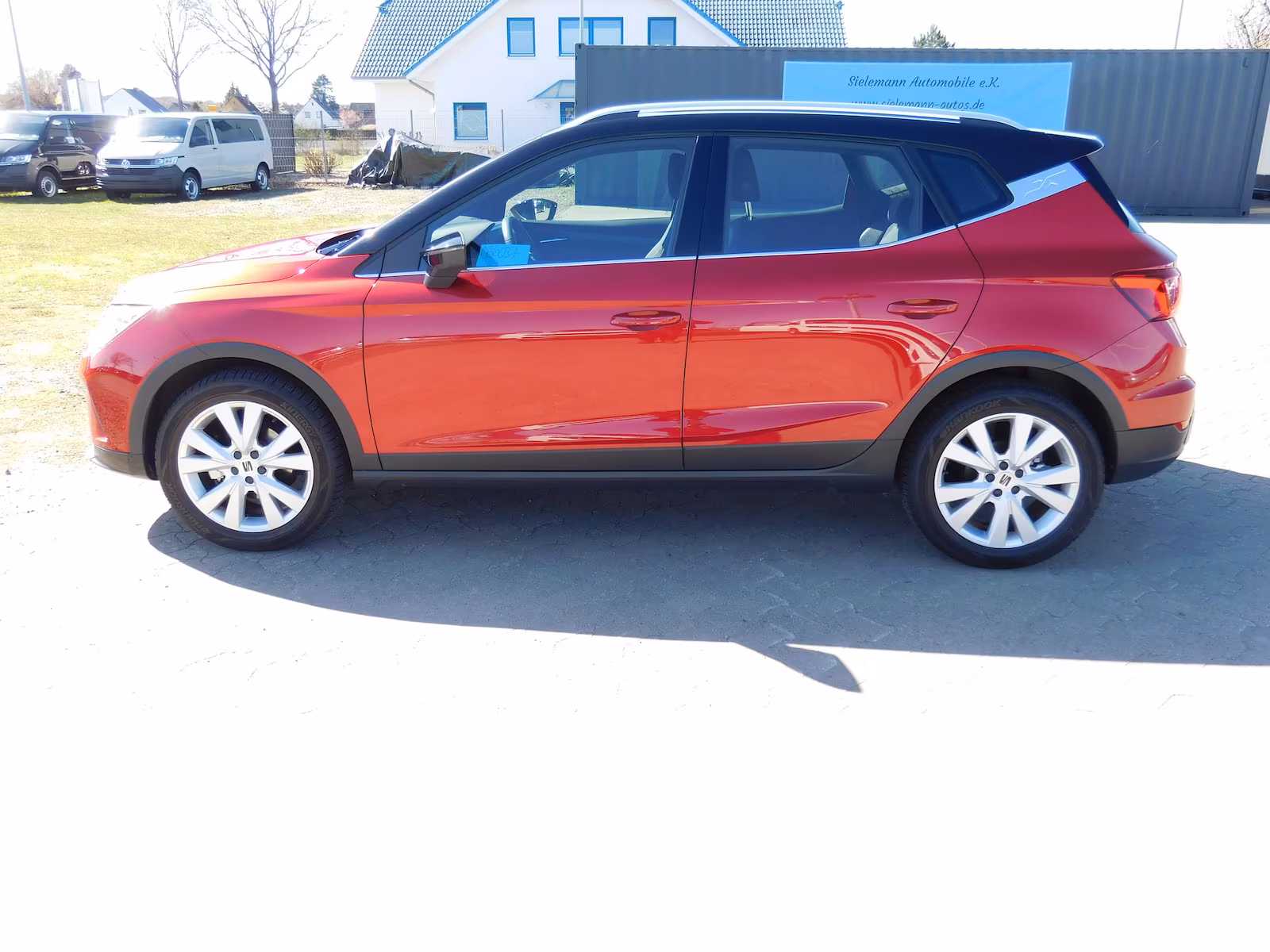 Seat Arona, 2023, АКПП, пробег 14400 км