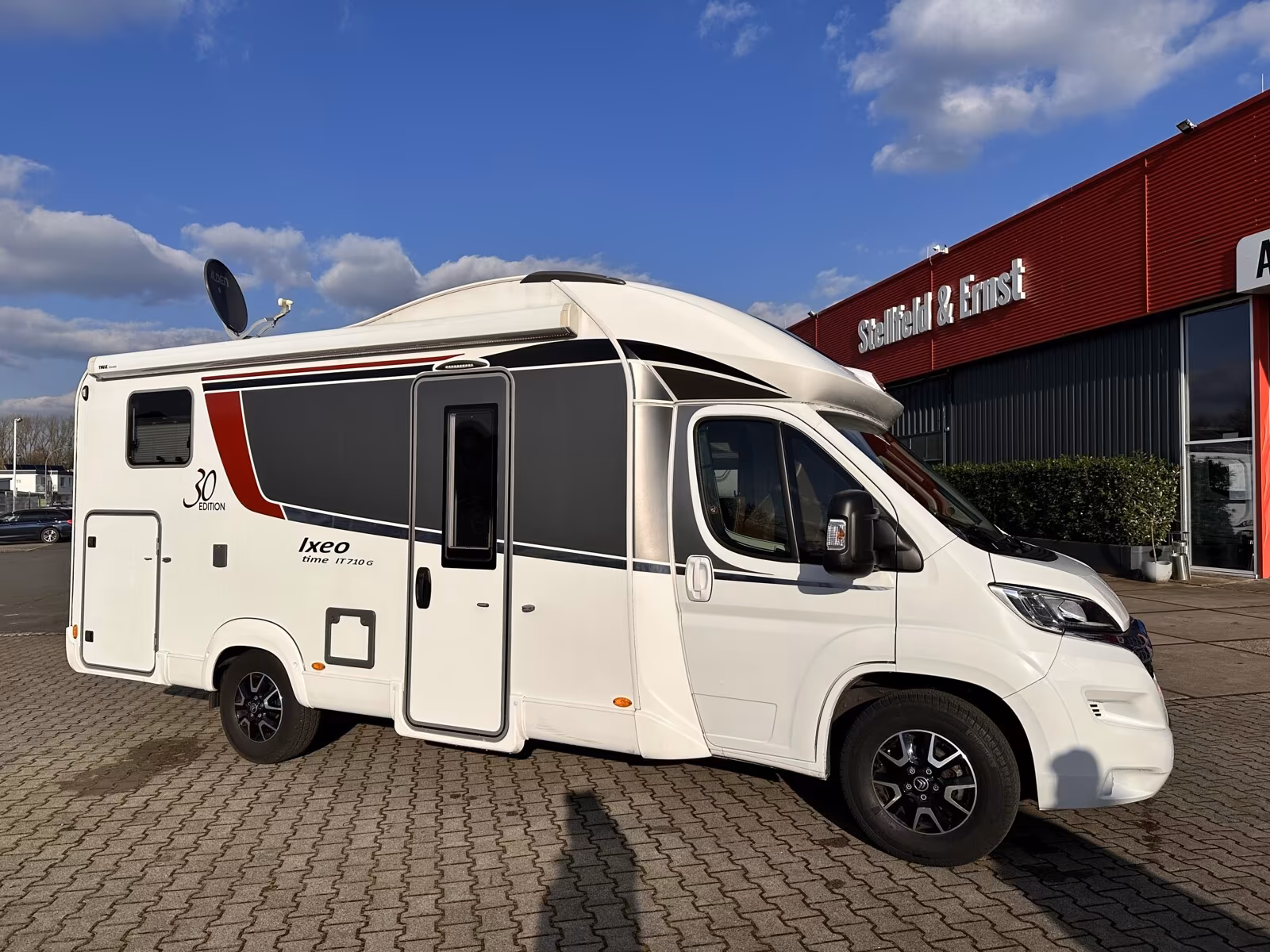 Автодом Bürstner Ixeo, 2019, МКПП, пробег 46500 км