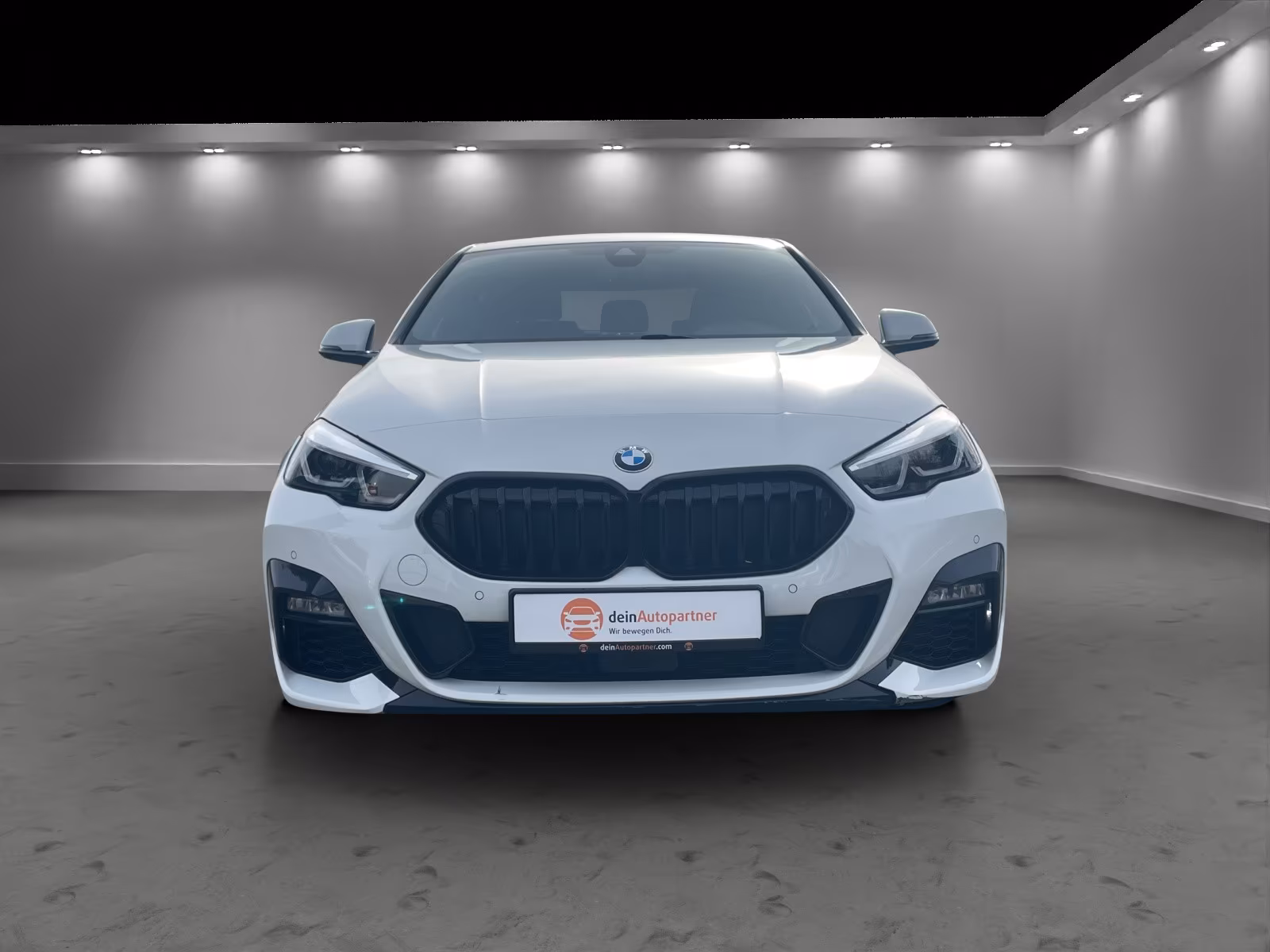 BMW 218, 2023, АКПП, пробег 26600 км