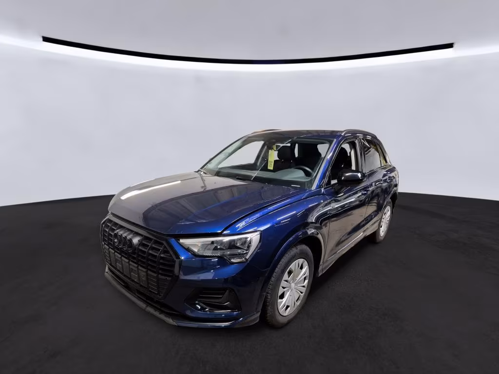 Audi Q3, 2023, АКПП, пробег 75610 км