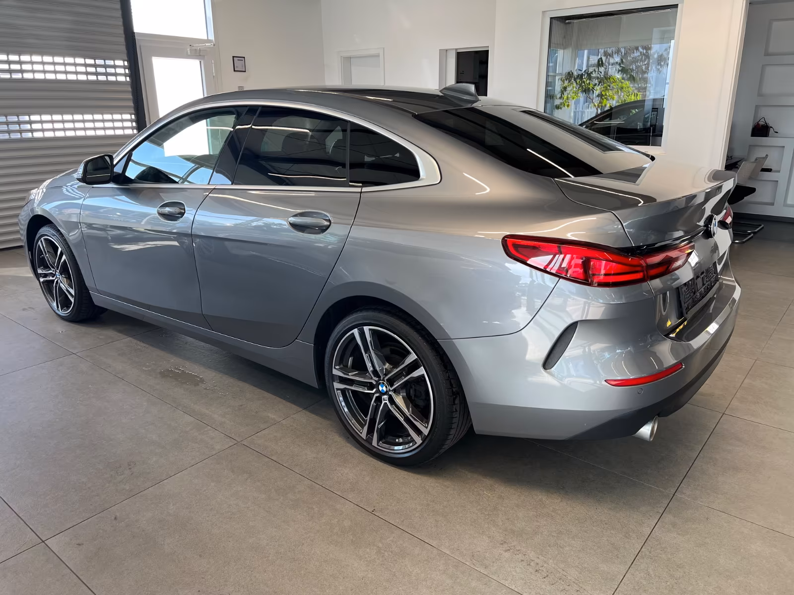 BMW 218, 2023, АКПП, пробег 82500 км